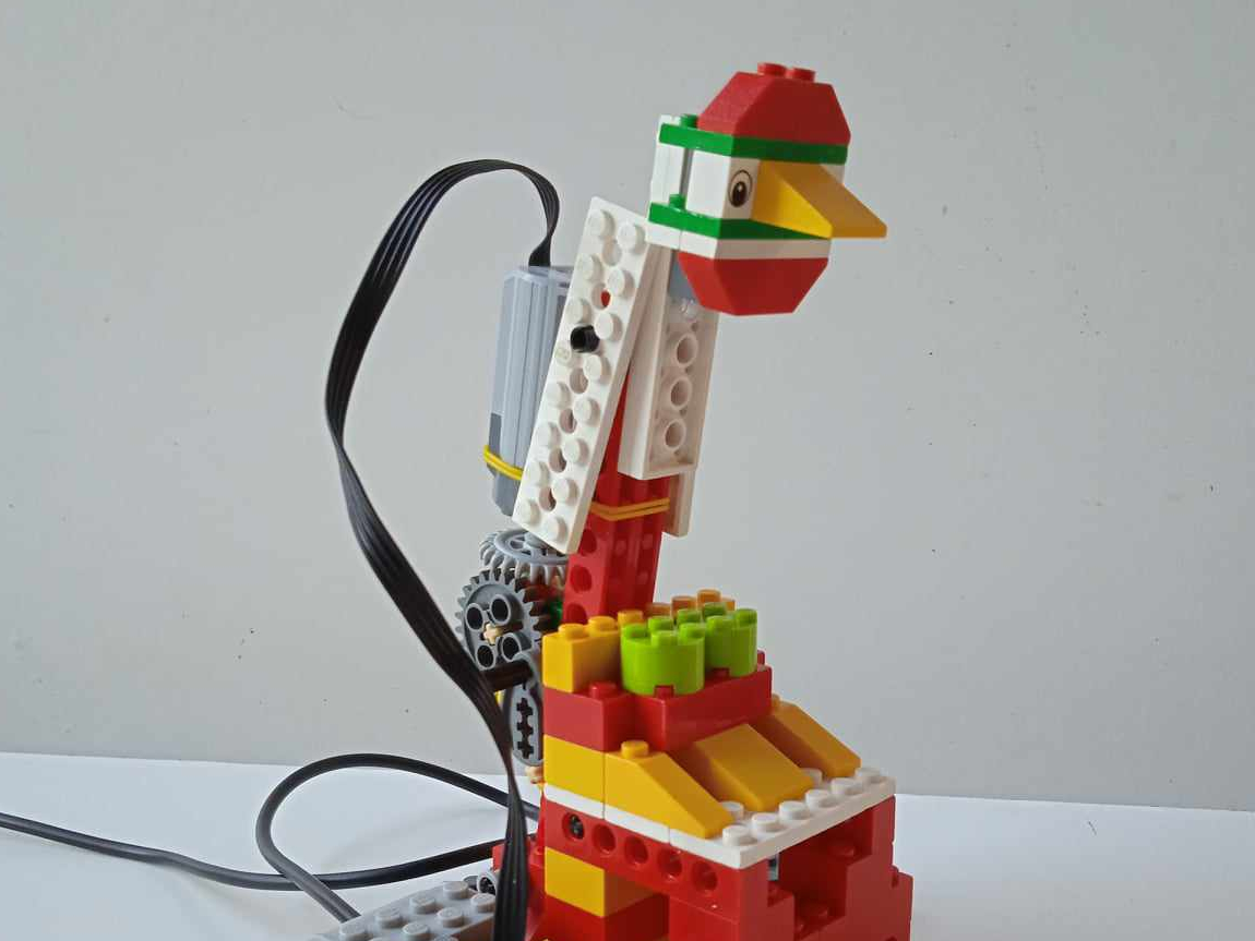 Dzieci na robotyce LEGO